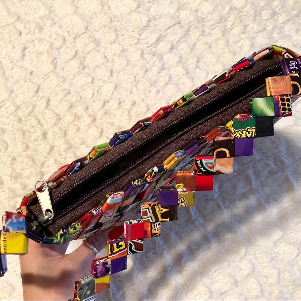 Candy Wrapper Handbag - Picture 5 of 7